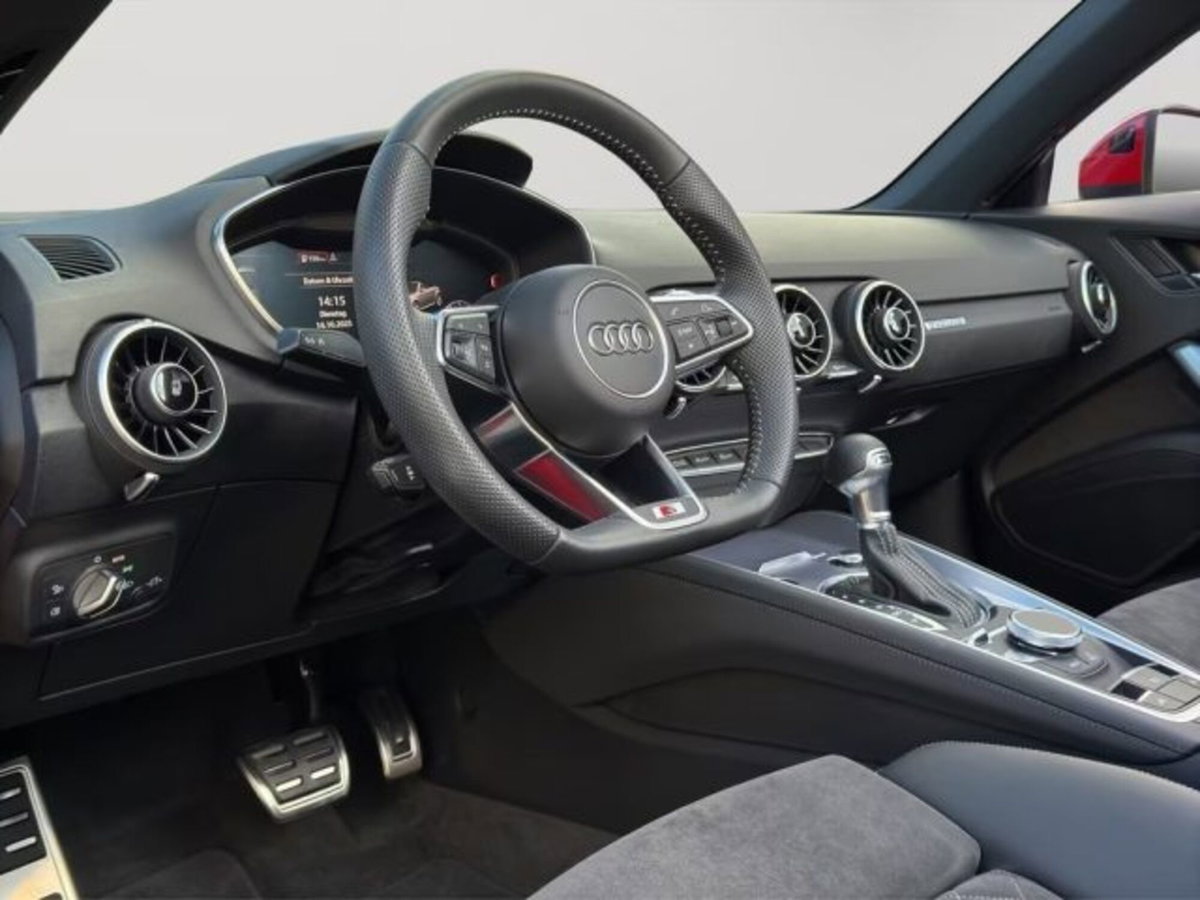 Audi TT Cabrio 45 TFSI quattro S tronic (8)