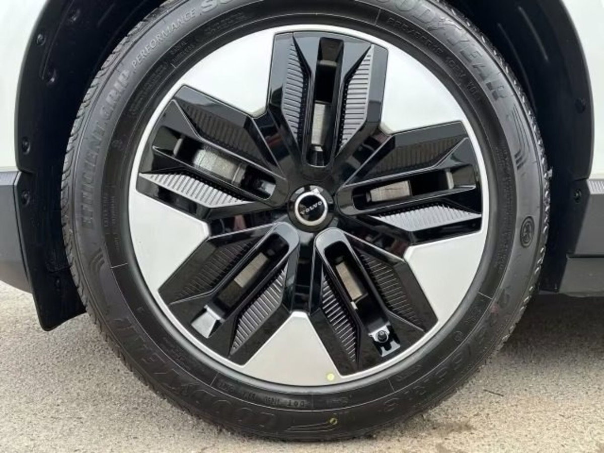 Volvo EX30 Single Motor Core rwd (5)