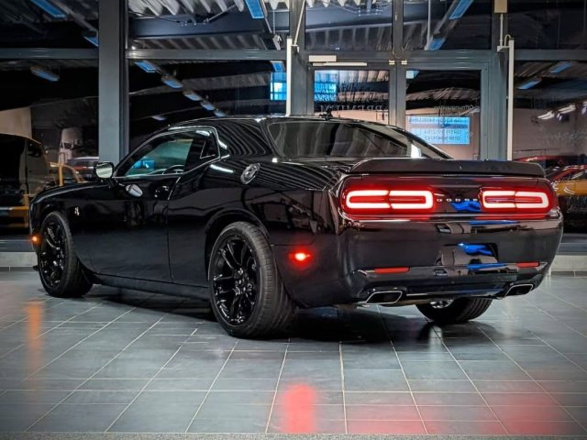 Dodge Challenger 6.4 V8 Scat Pack Widebody Hemi Orange 485cv at8 (3)