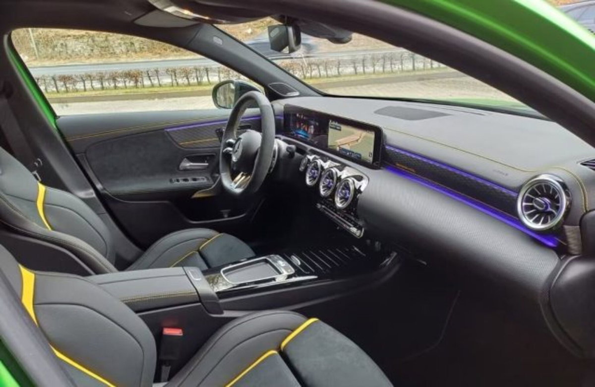 Mercedes-Benz Classe A AMG 45 S AMG Line Premium Plus Limited Editon 4matic+ auto (15)