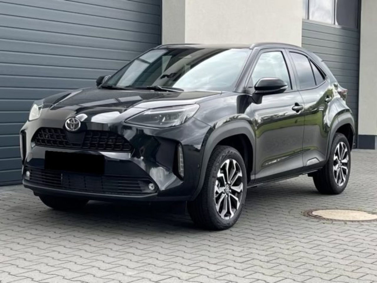 Toyota Yaris Cross 1.5 Hybrid 5p. E-CVT Premiere (2)