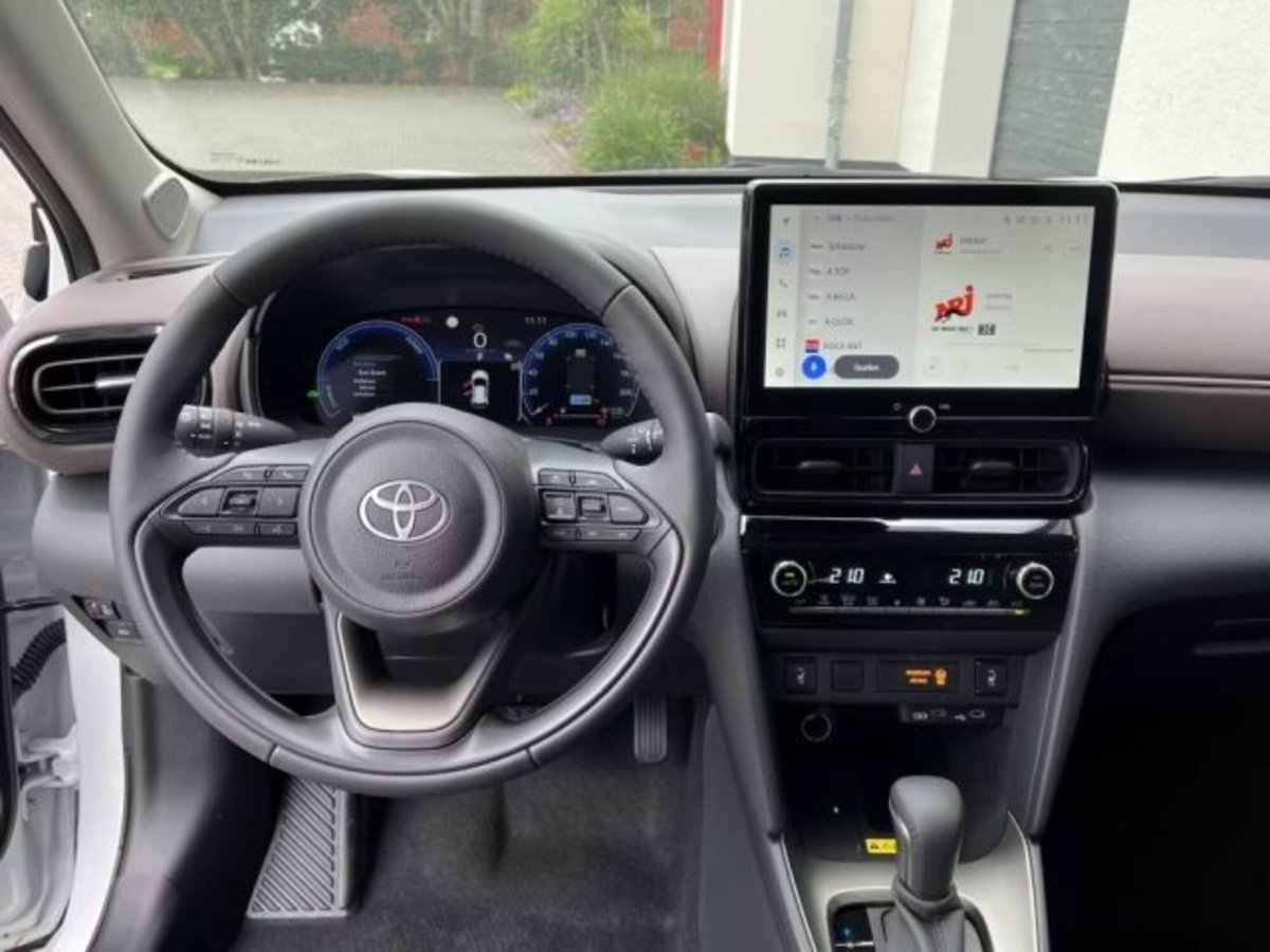 Toyota Yaris Cross 1.5 Hybrid 5p. E-CVT Premiere (6)