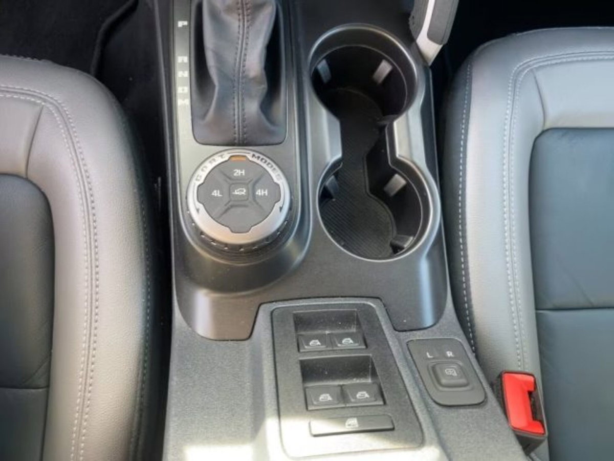Ford Bronco 2.7 ecoboost V6 Outer Banks 4x4 335cv auto (10)