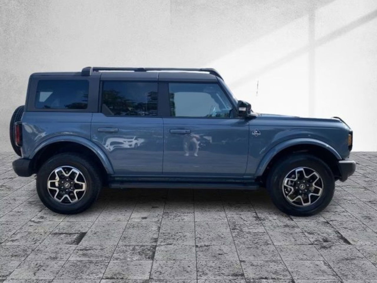 Ford Bronco 2.7 ecoboost V6 Outer Banks 4x4 335cv auto (2)
