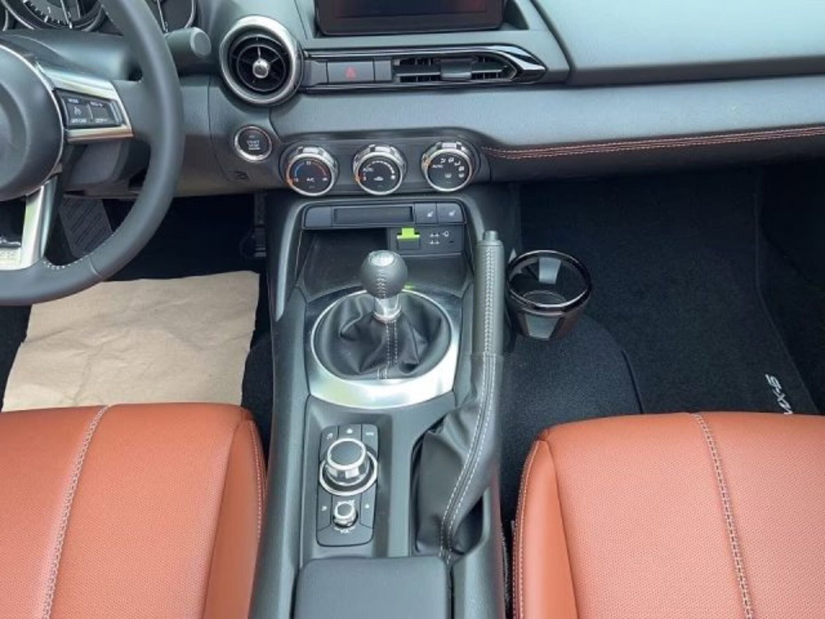 Mazda MX-5 2.0L Skyactiv-G Sport (11)