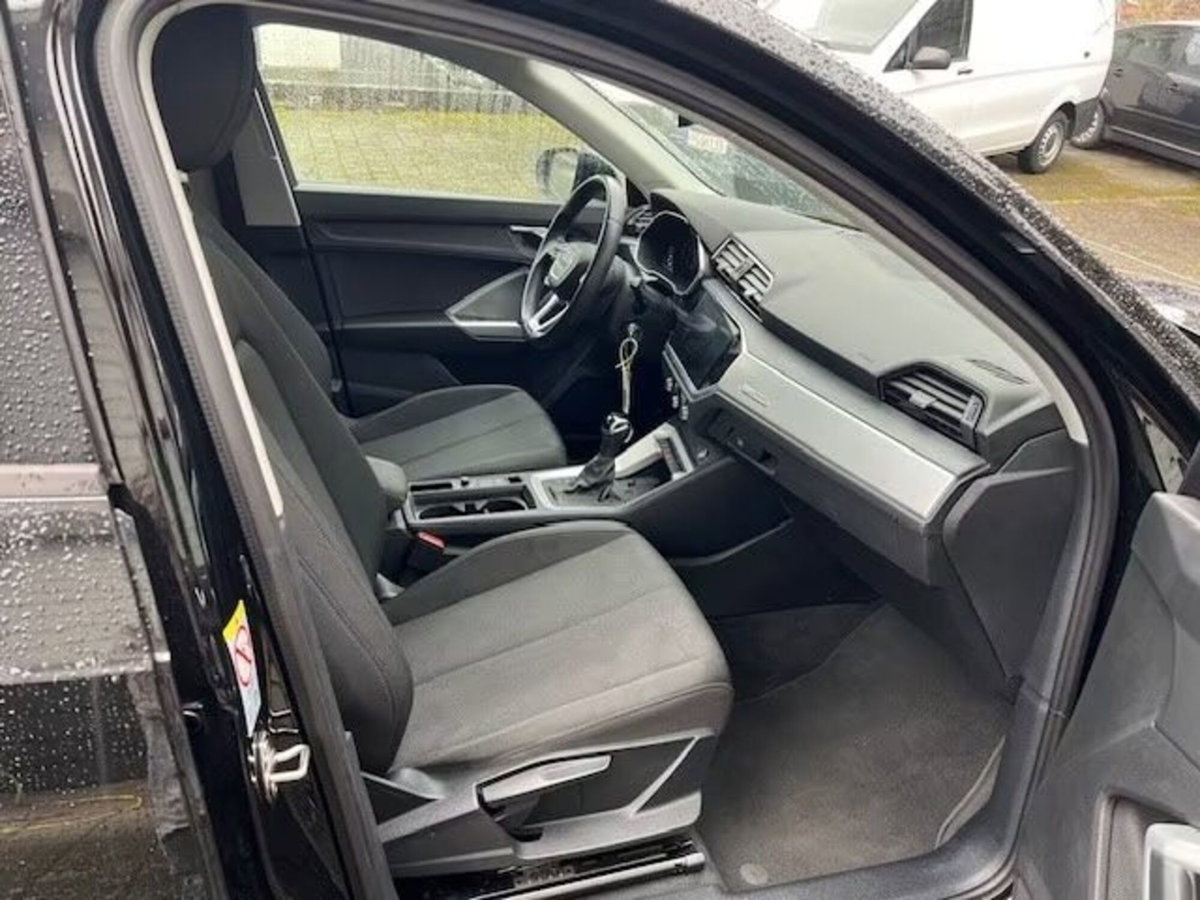Audi Q3 35 TFSI S tronic Business (9)