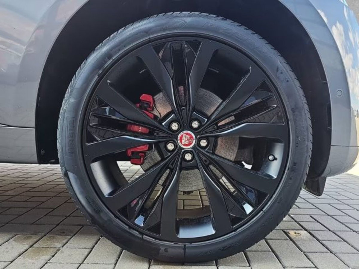 Jaguar F-Pace 2.0 250 CV AWD aut. R-Dynamic HSE (9)