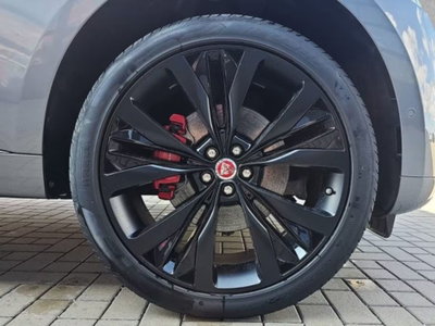 Jaguar F-Pace 2.0 250 CV AWD aut. R-Dynamic HSE (9)