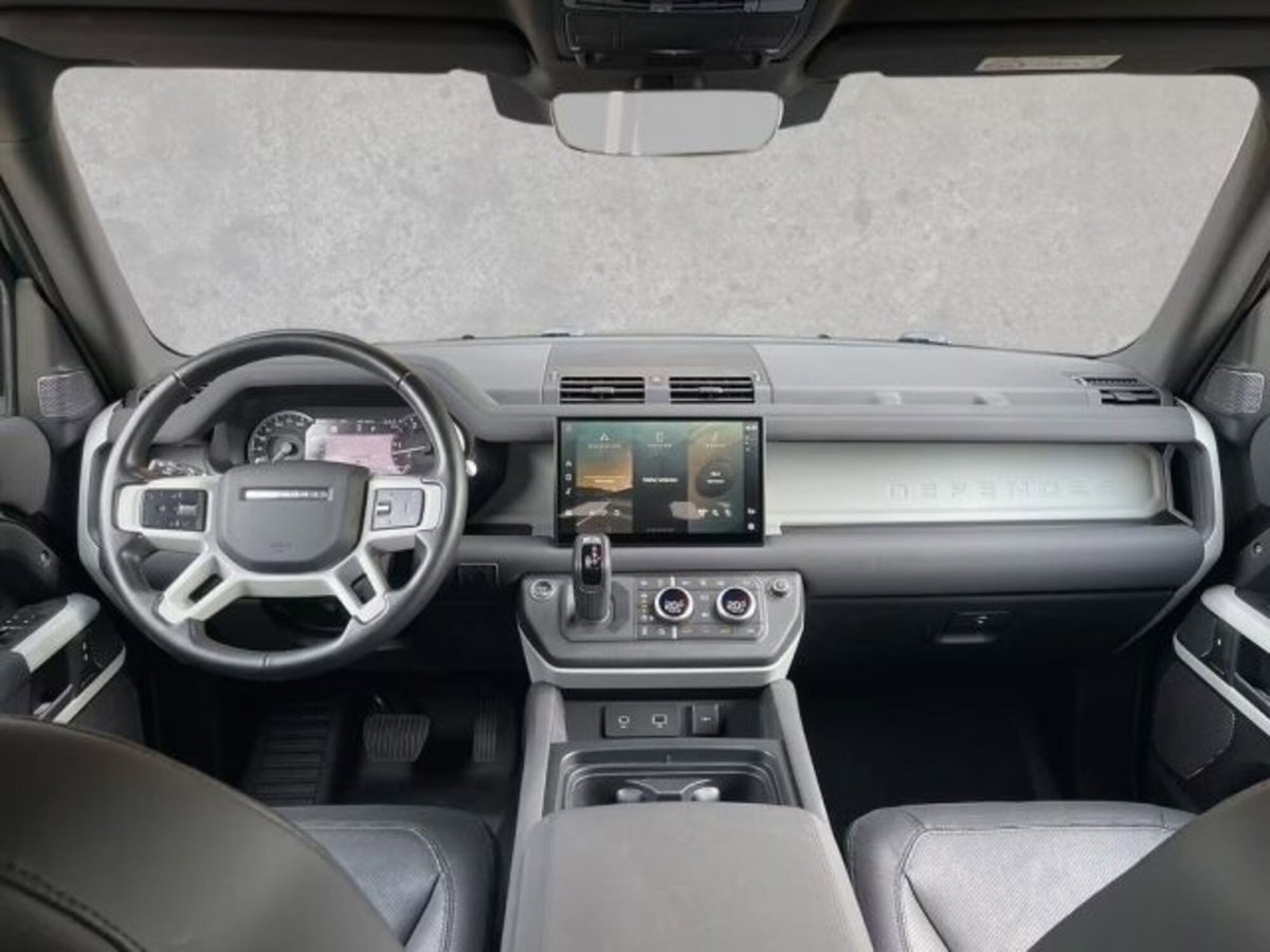 Land Rover Defender 110 3.0d i6 mhev X-Dynamic SE awd 200cv auto (11)
