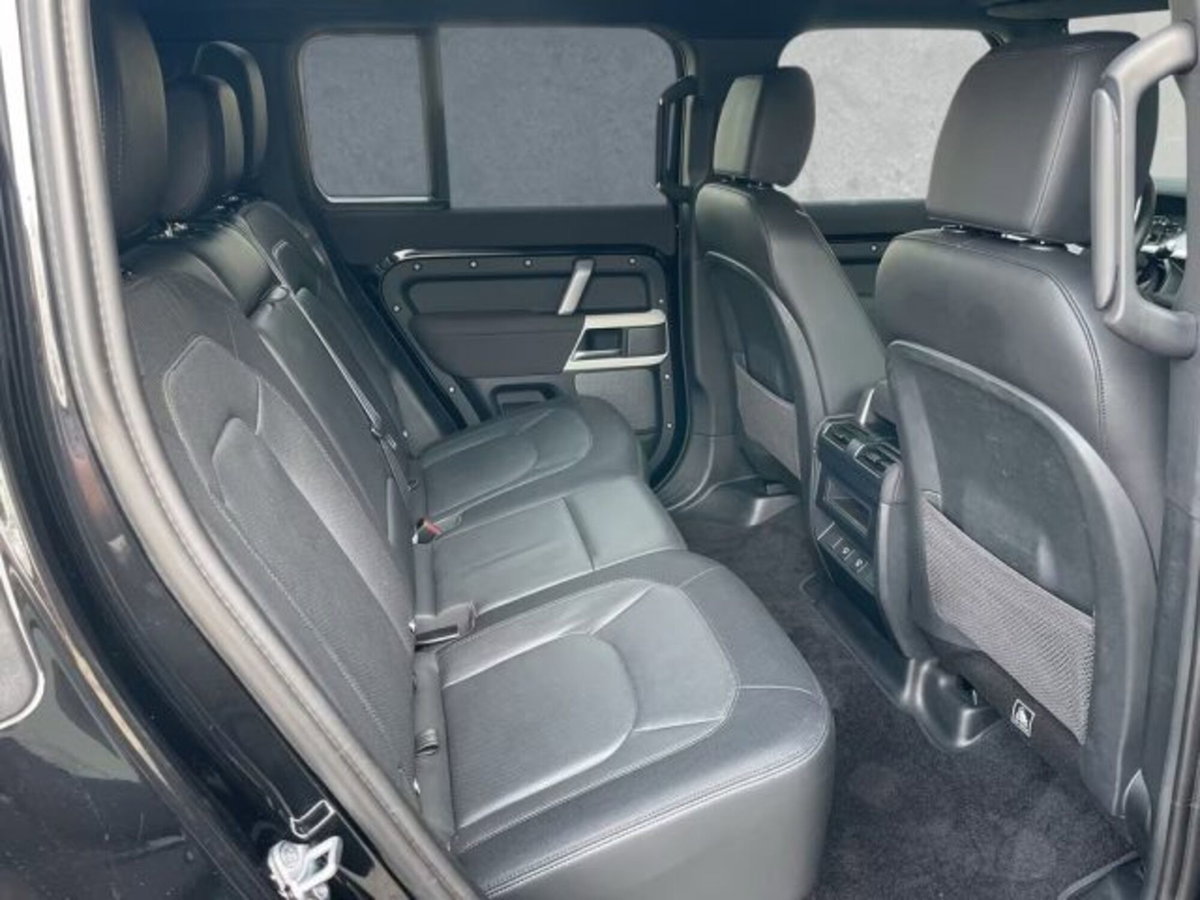 Land Rover Defender 110 3.0d i6 mhev X-Dynamic SE awd 200cv auto (13)