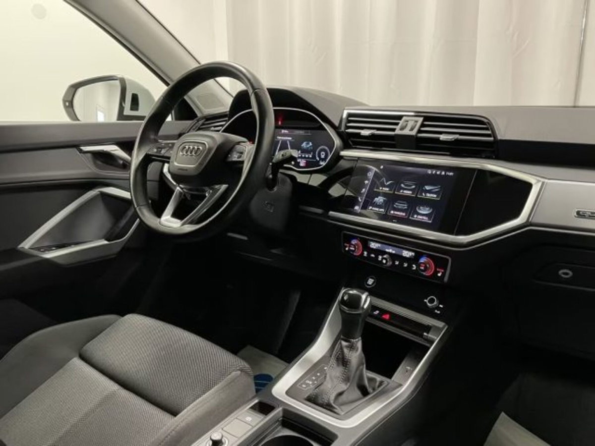 Audi Q3 Sportback 40 TDI S tronic quattro edition (14)