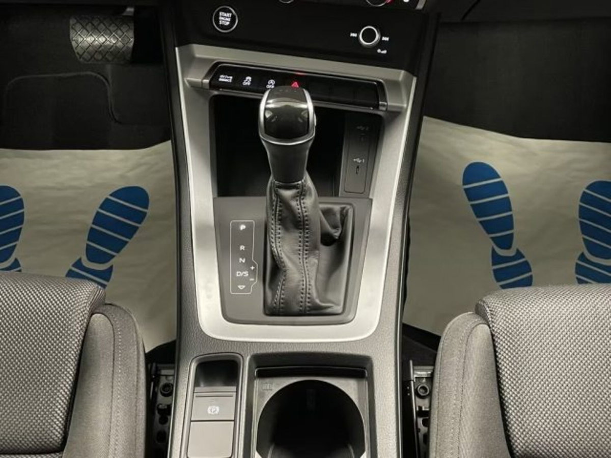 Audi Q3 Sportback 40 TDI S tronic quattro edition (16)