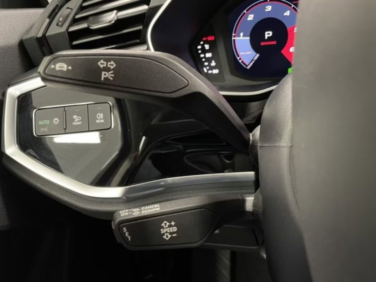 Audi Q3 Sportback 40 TDI S tronic quattro edition (17)
