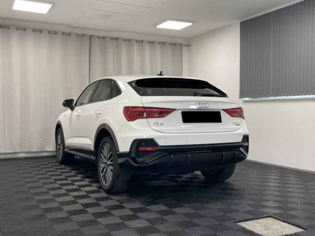 Audi Q3 Sportback 40 TDI S tronic quattro edition (9)