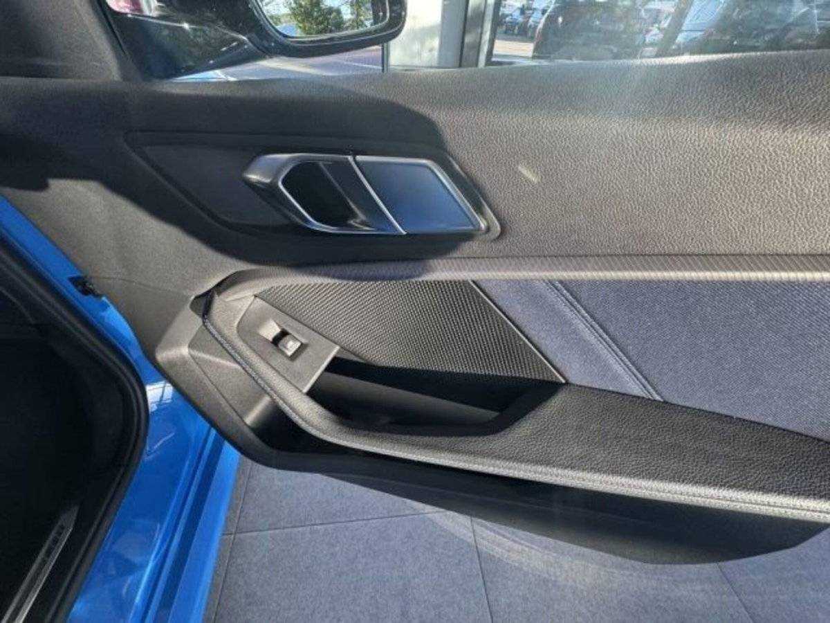 BMW Serie 1 116d 2.0 116CV cat 5 porte Attiva DPF (15)