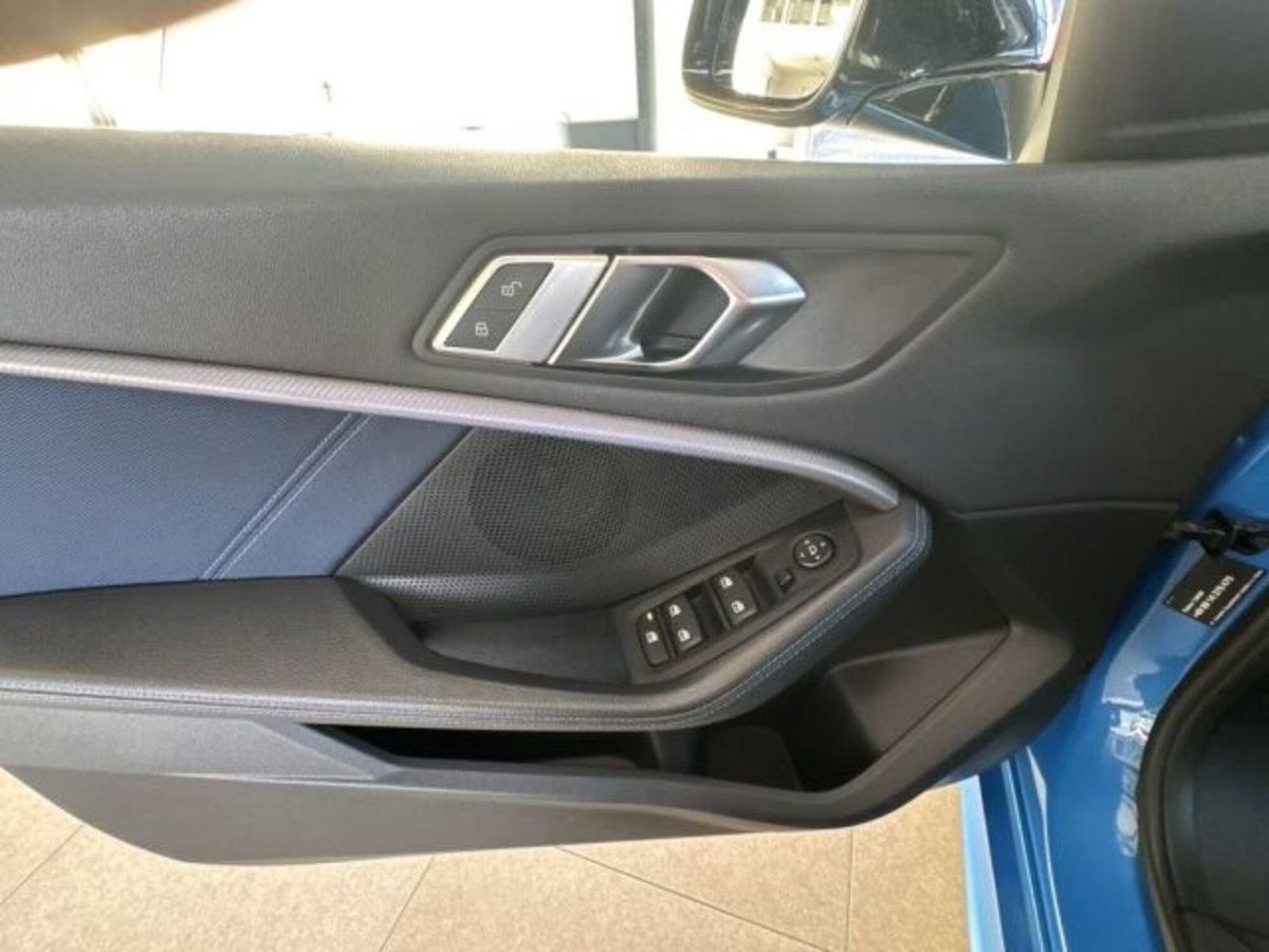 BMW Serie 1 116d 2.0 116CV cat 5 porte Attiva DPF (16)