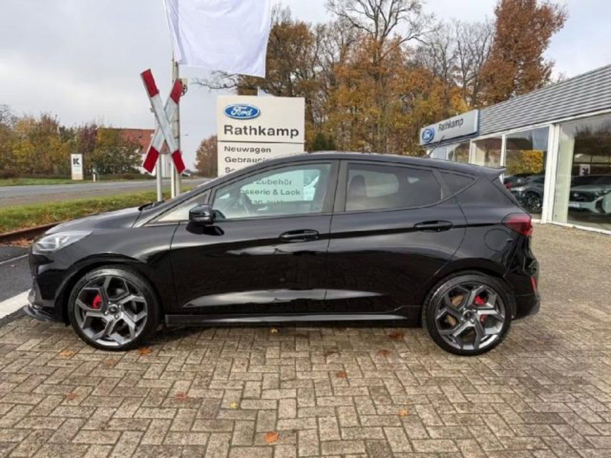 Ford Fiesta 1.5 Ecoboost 200 CV 5 porte ST (2)
