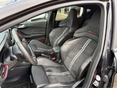 Ford Fiesta 1.5 Ecoboost 200 CV 5 porte ST (8)