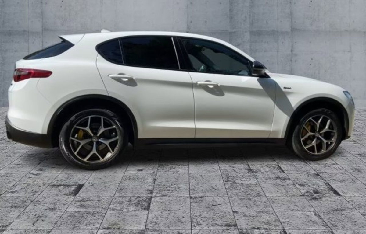 Alfa Romeo Stelvio Stelvio 2.0 Turbo 200 CV AT8 Q4 Sprint (3)