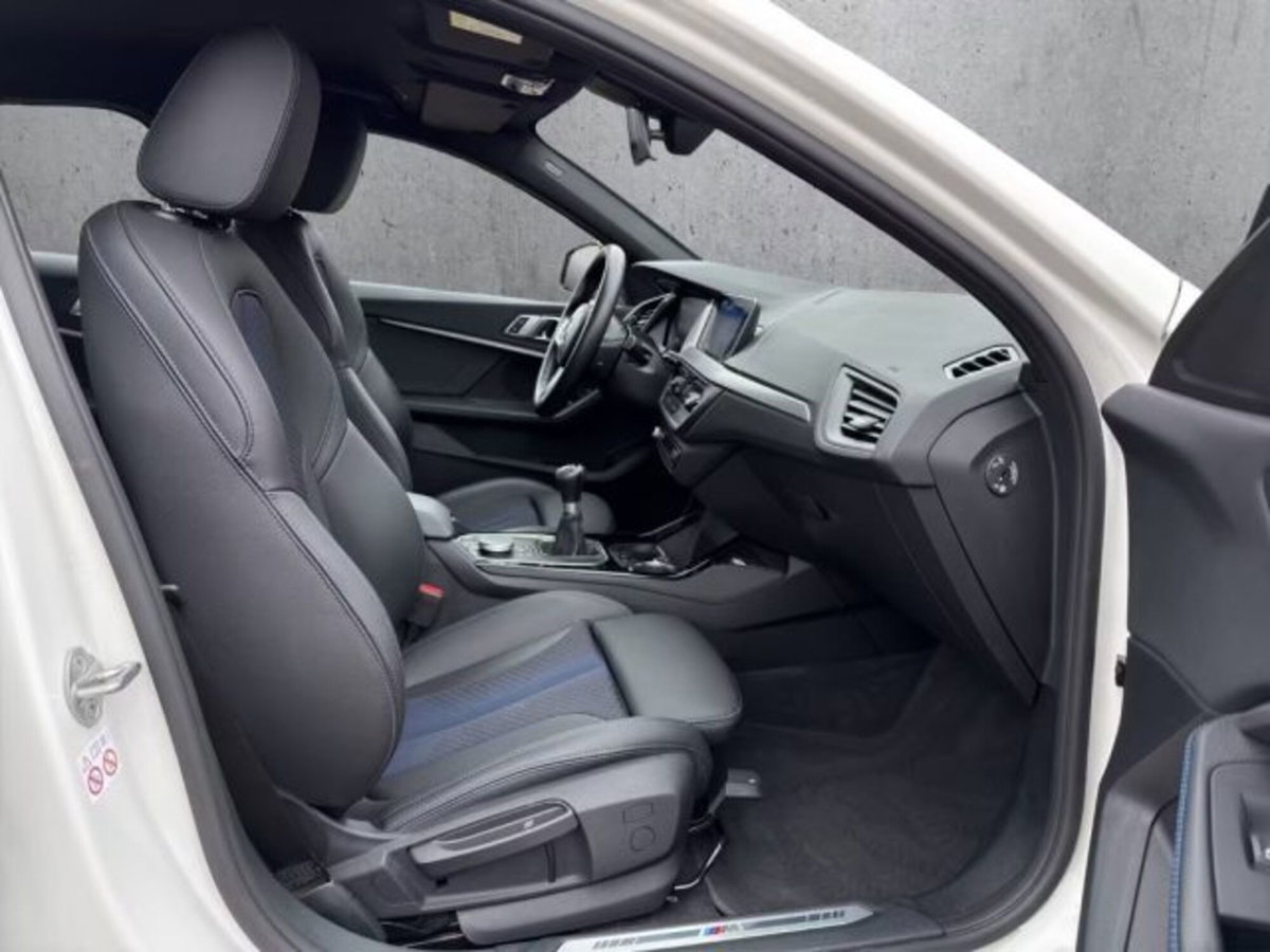 BMW Serie 1 116d 2.0 116CV cat 5 porte Attiva DPF (13)