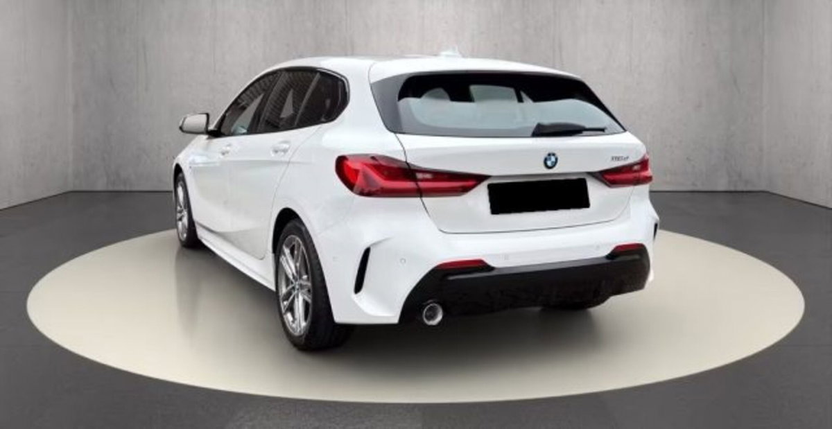 BMW Serie 1 116d 2.0 116CV cat 5 porte Attiva DPF (2)