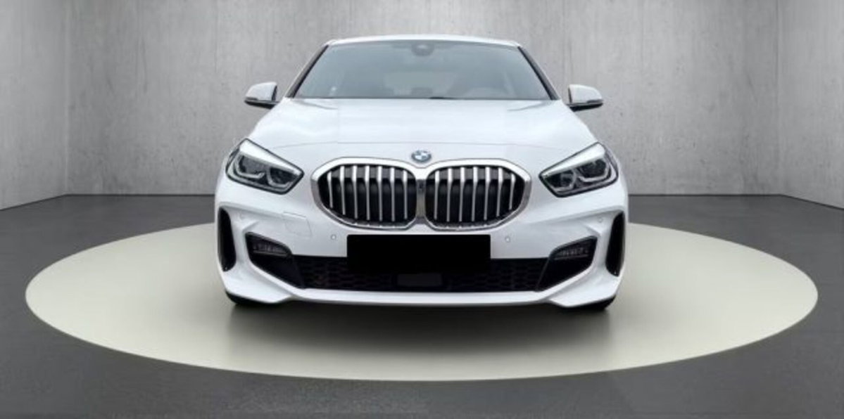 BMW Serie 1 116d 2.0 116CV cat 5 porte Attiva DPF (5)