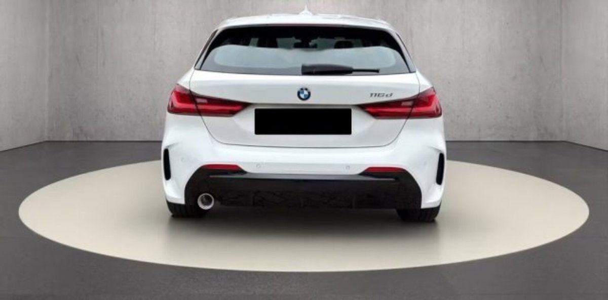 BMW Serie 1 116d 2.0 116CV cat 5 porte Attiva DPF (6)
