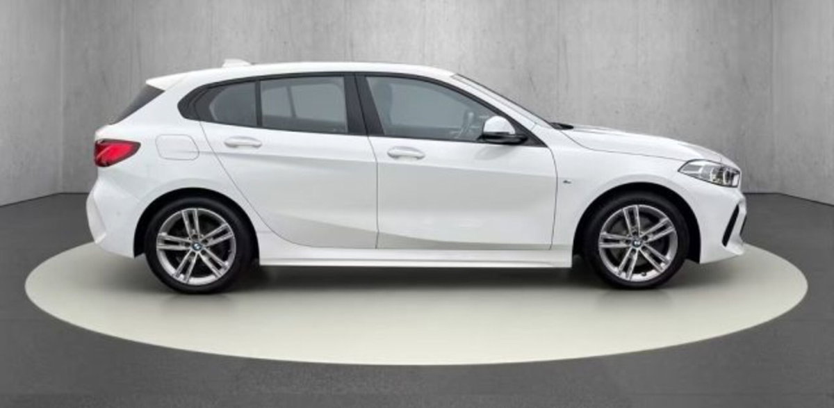 BMW Serie 1 116d 2.0 116CV cat 5 porte Attiva DPF (8)