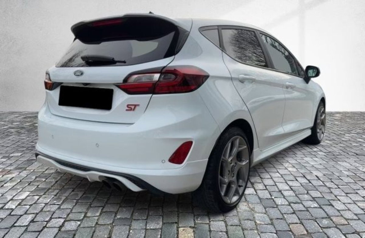 Ford Fiesta 1.5 Ecoboost 200 CV 5 porte ST (4)