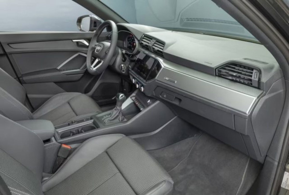 Audi Q3 Sportback 35 TDI quattro S tronic S line edition (11)