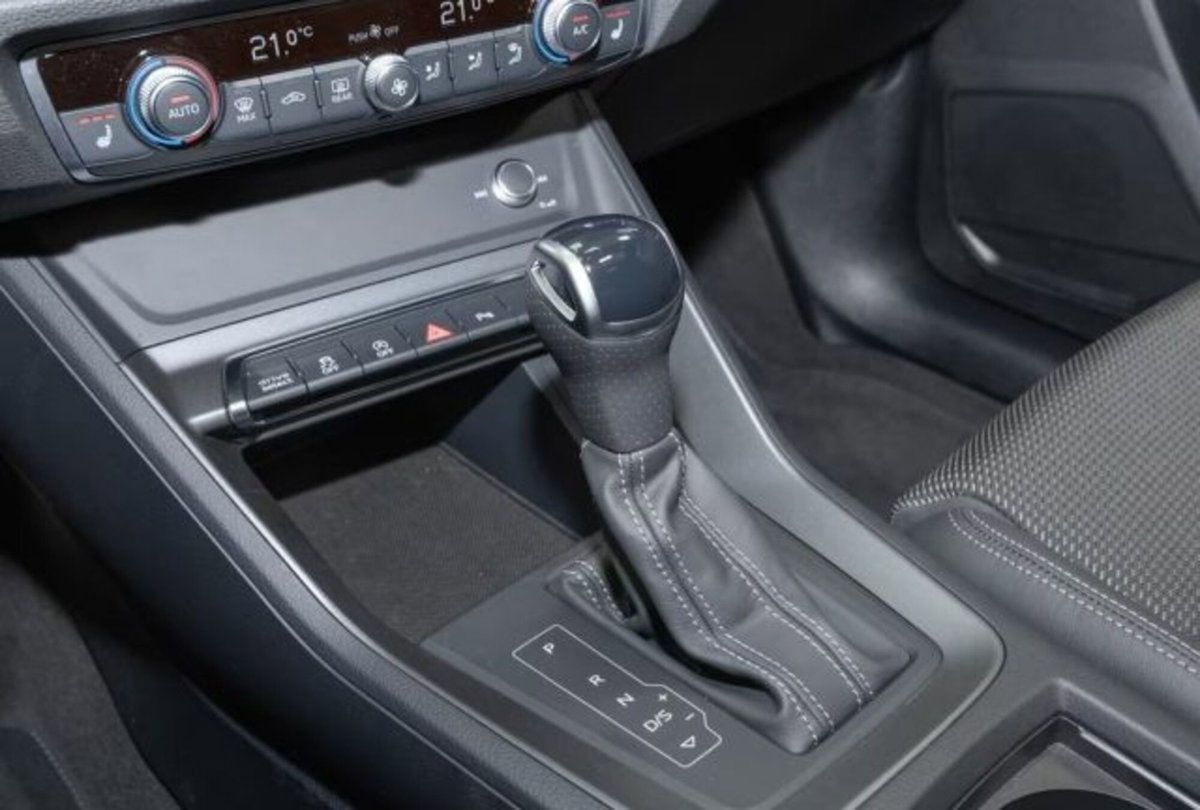 Audi Q3 Sportback 35 TDI quattro S tronic S line edition (15)