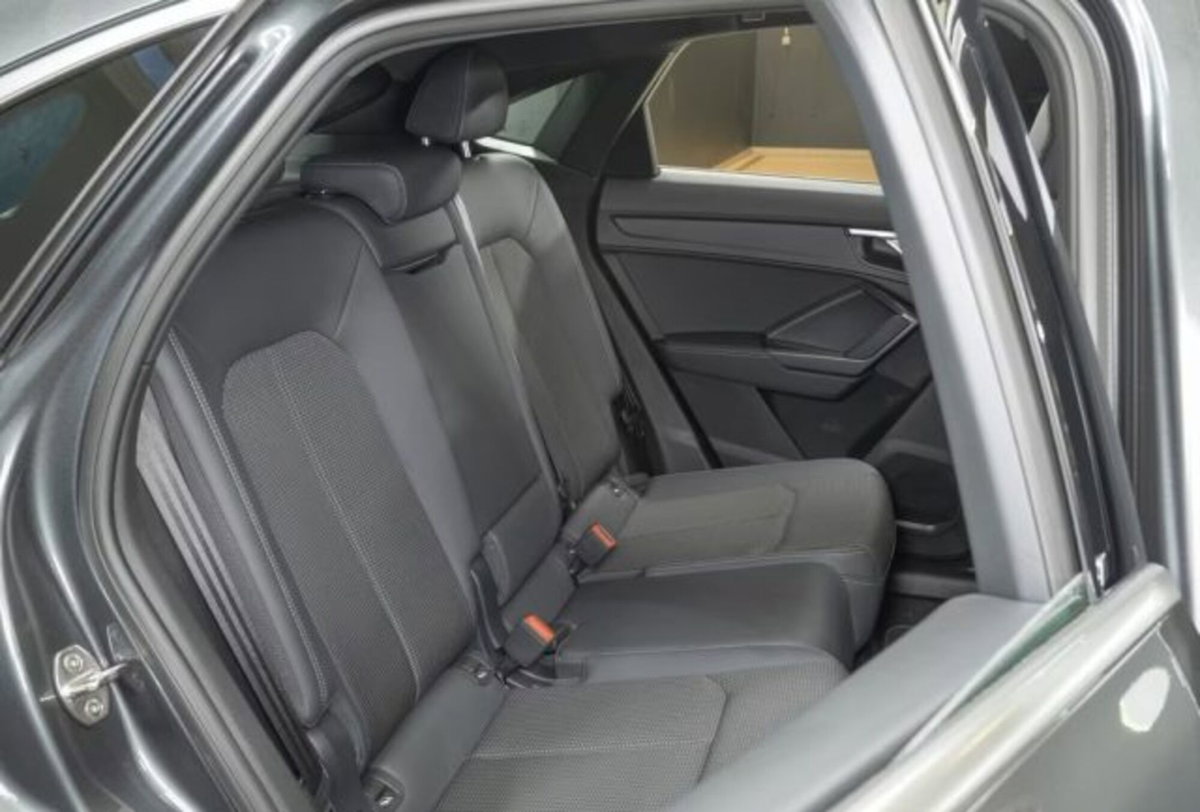 Audi Q3 Sportback 35 TDI quattro S tronic S line edition (9)