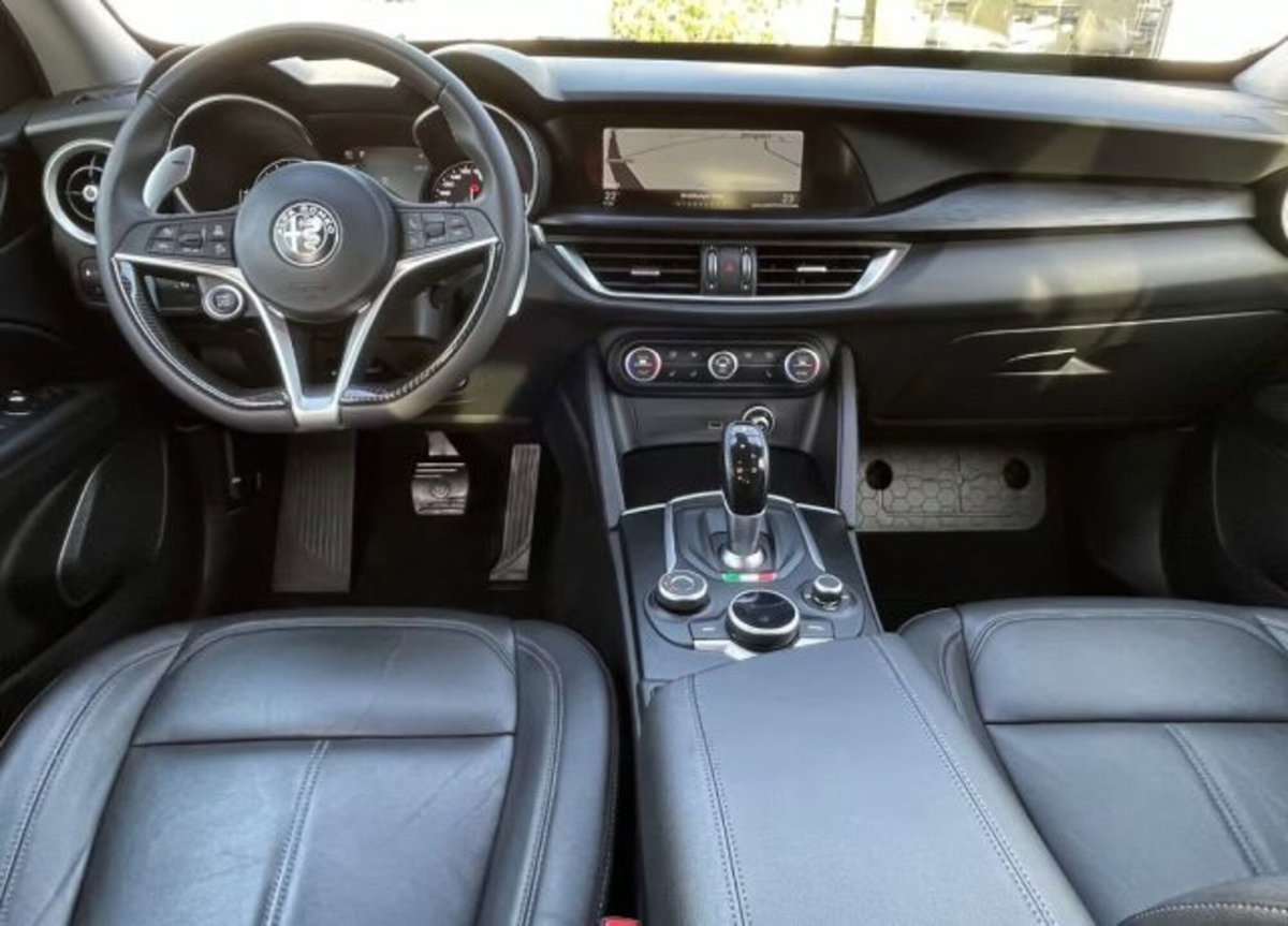 Alfa Romeo Stelvio Stelvio 2.0 Turbo 200 CV AT8 Q4 Super Business (19)