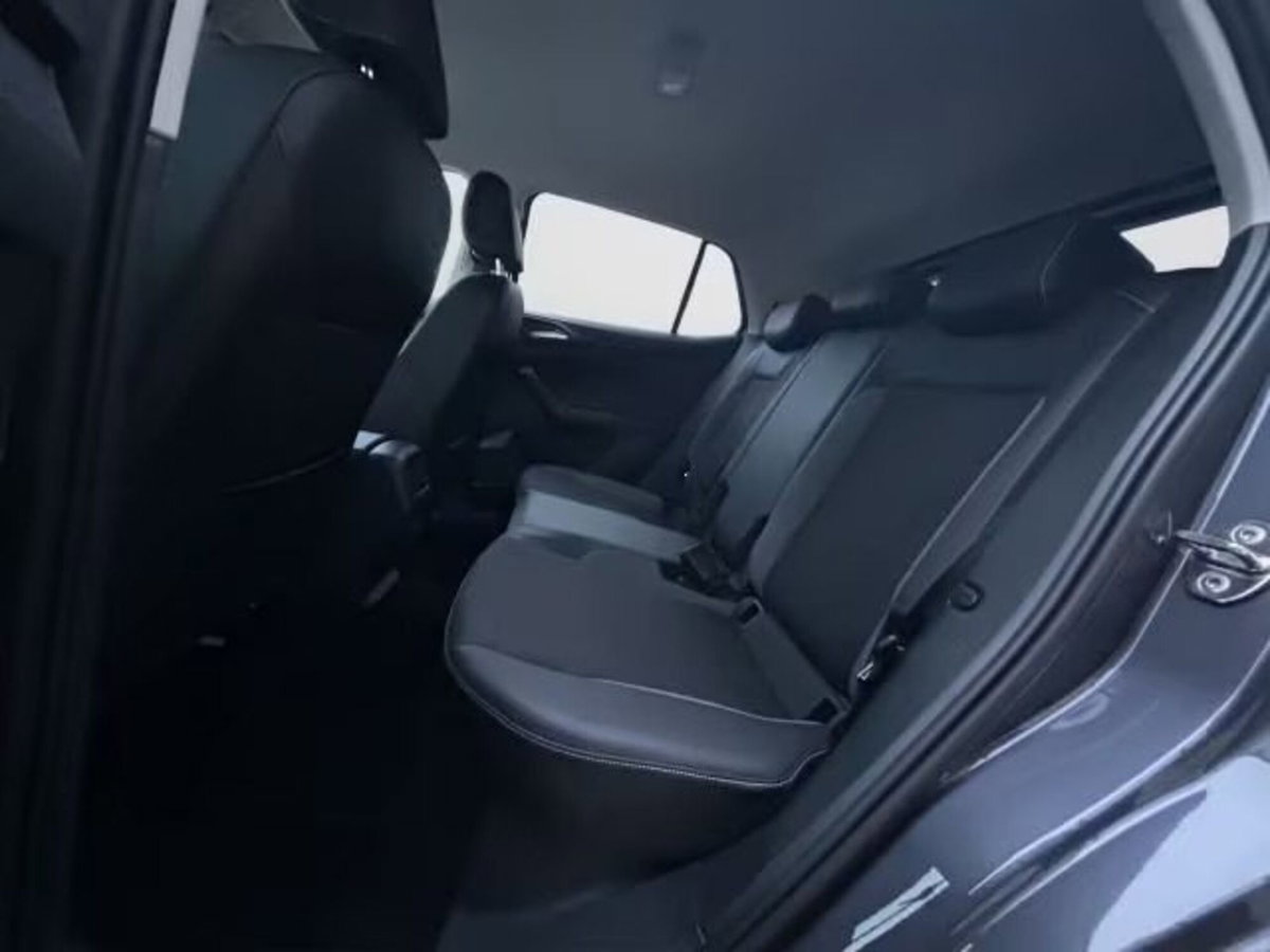 Volkswagen T-Cross 1.0 tsi Edition 95cv (13)