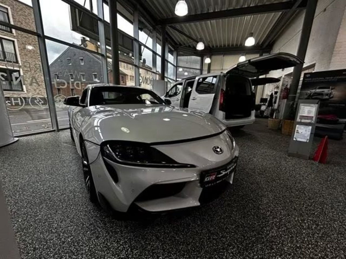 Toyota GR Supra 2.0 Sport auto (2)