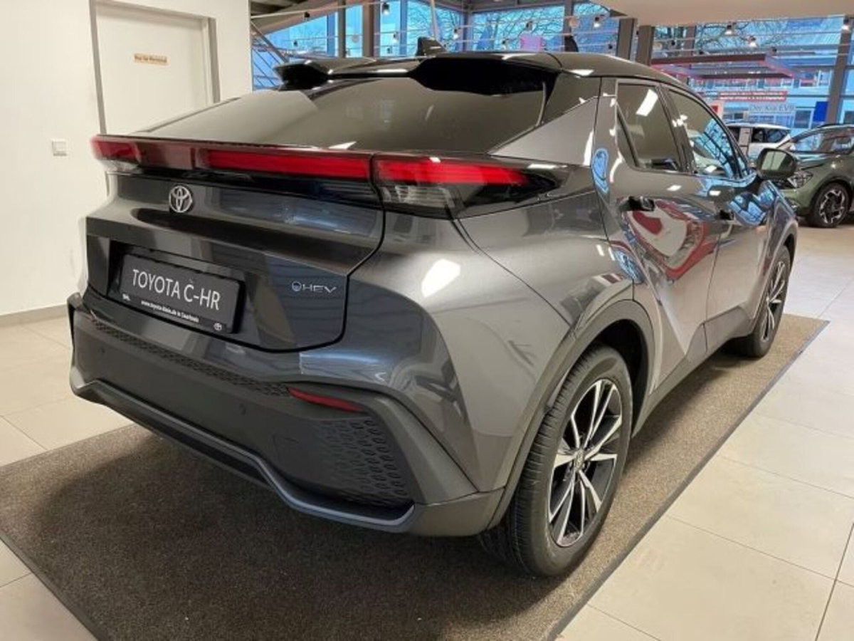 Toyota Toyota C-HR 1.8 Hybrid E-CVT Toyota Team (3)