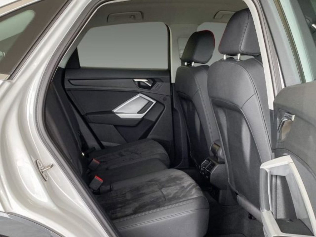 Audi Q3 Sportback 35 TDI quattro S tronic S line edition (11)