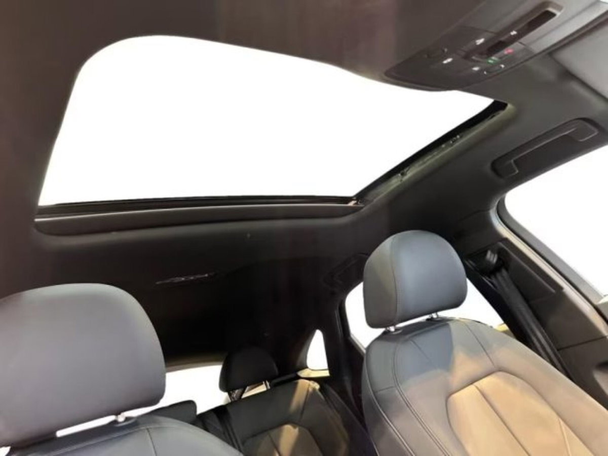 Audi Q3 Sportback 40 TDI quattro S tronic S line edition (6)