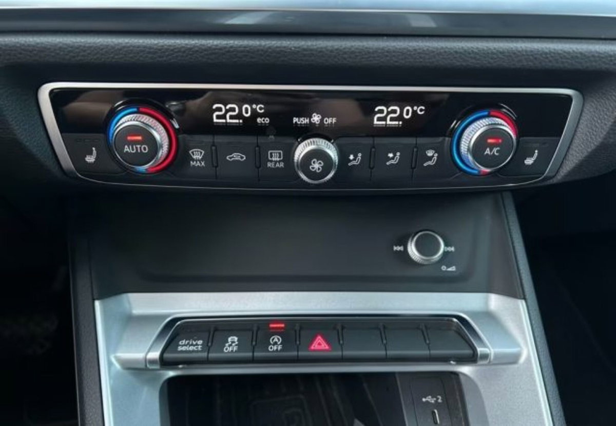 Audi Q3 Sportback 35 TDI quattro S tronic S line edition (12)