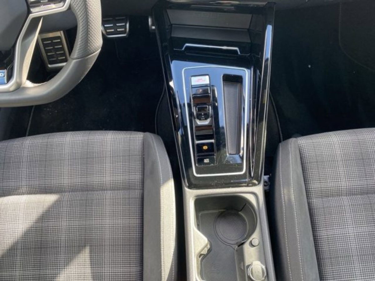 Volkswagen Golf 2.0 TDI GTD DSG (14)