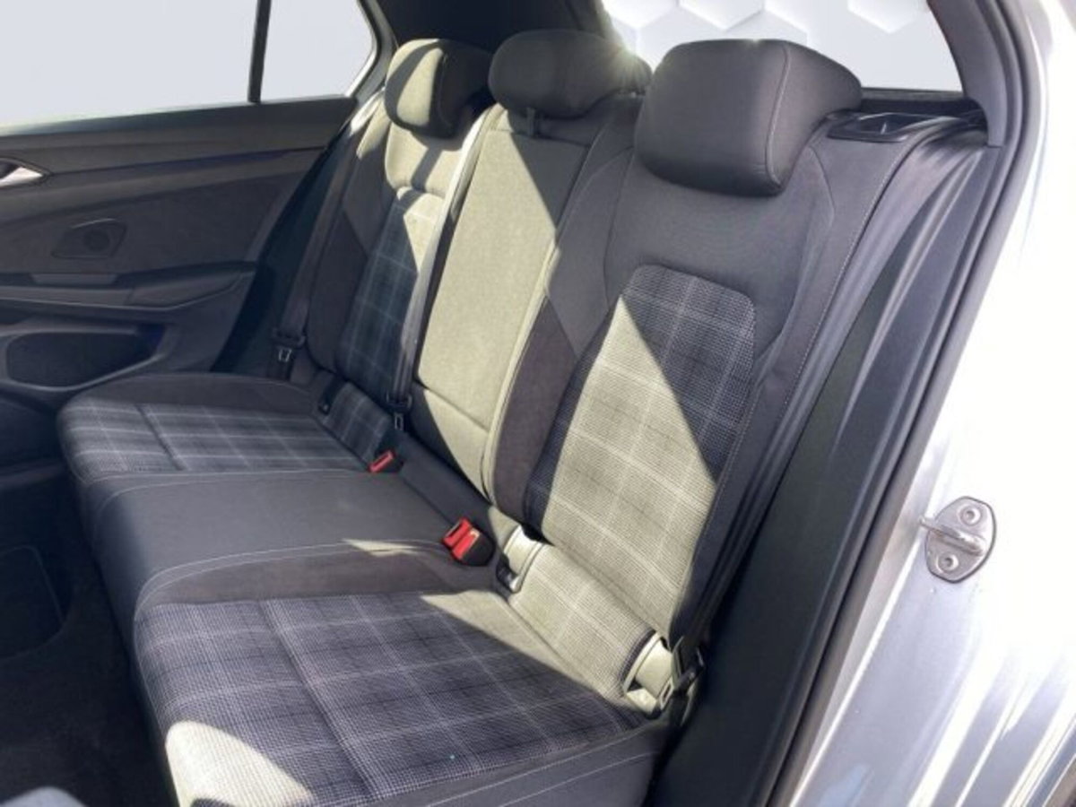 Volkswagen Golf 2.0 TDI GTD DSG (9)
