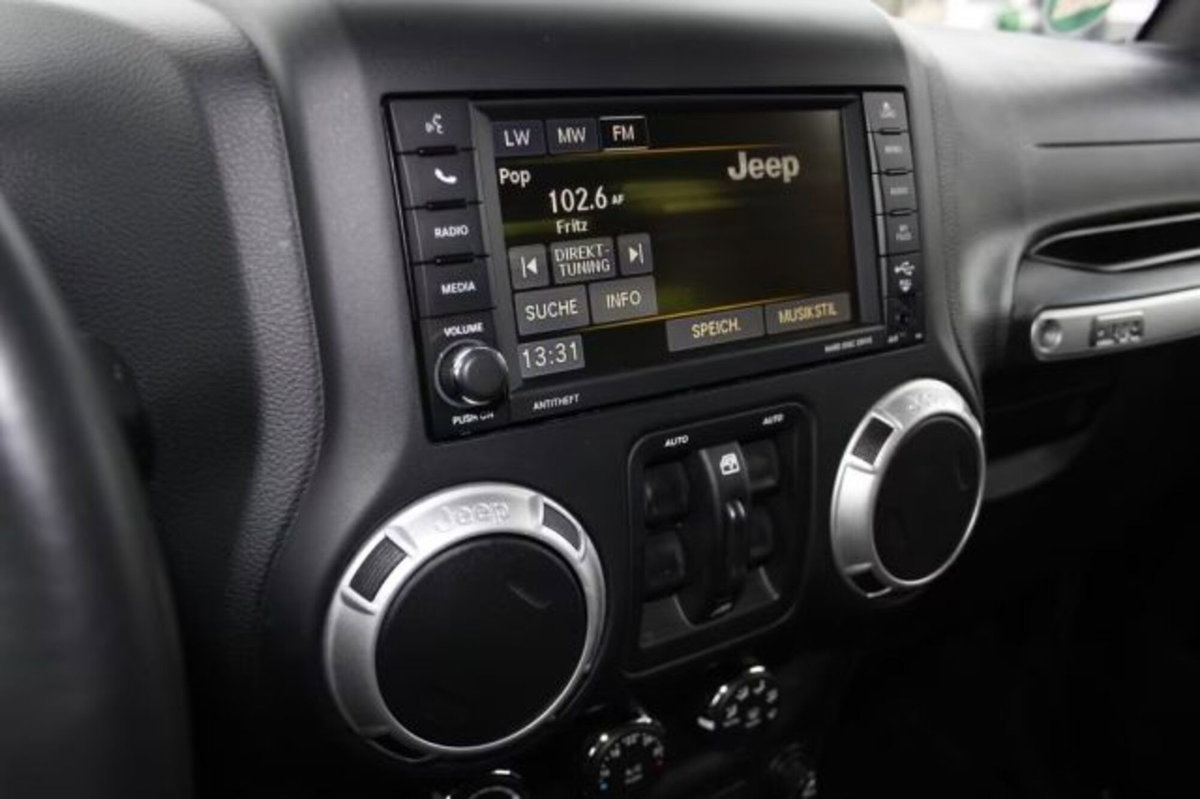 Jeep Wrangler Unlimited 3.6 V6 Rubicon Auto (12)