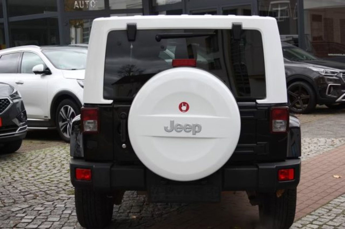 Jeep Wrangler Unlimited 3.6 V6 Rubicon Auto (4)