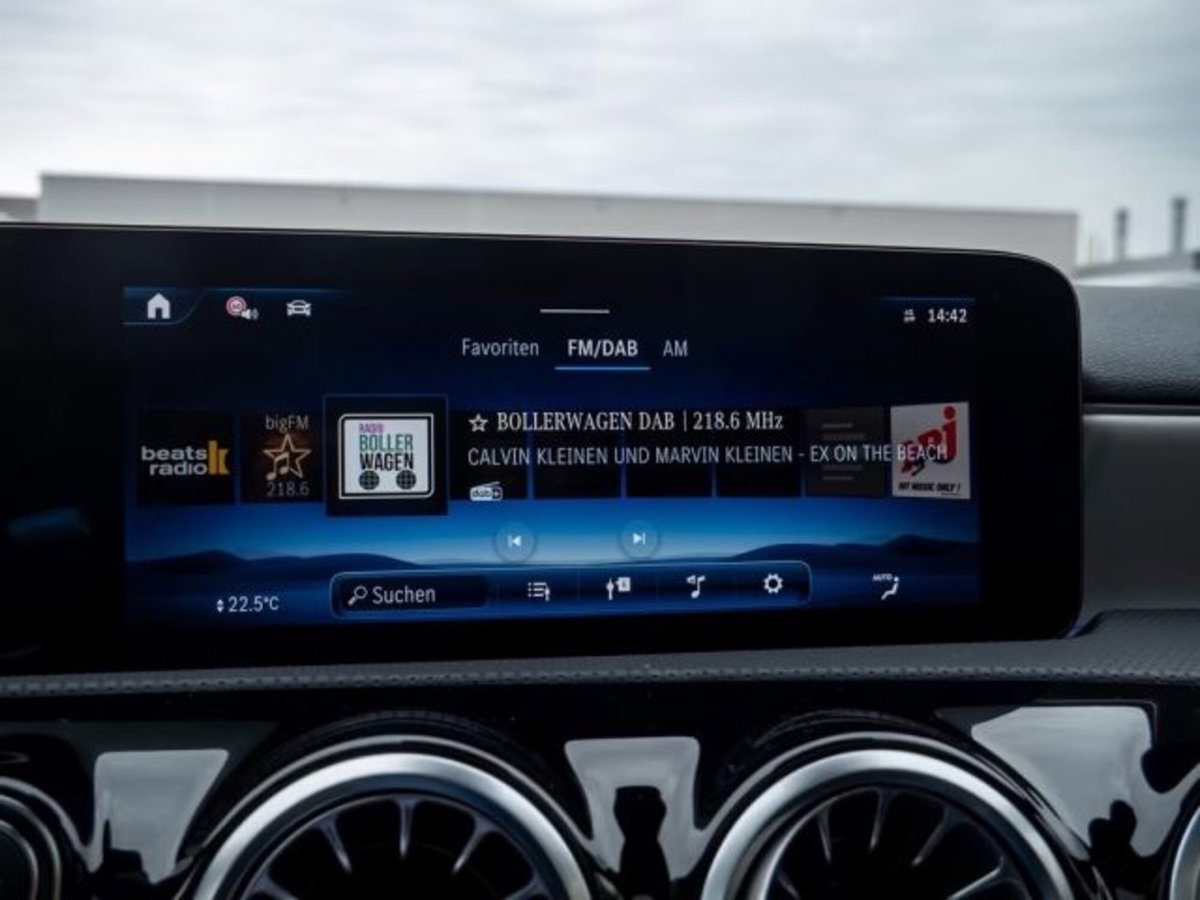 Mercedes-Benz Classe A 180 d AMG Line Premium Plus auto (11)