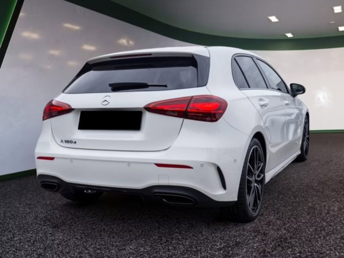Mercedes-Benz Classe A 180 d AMG Line Premium Plus auto (2)