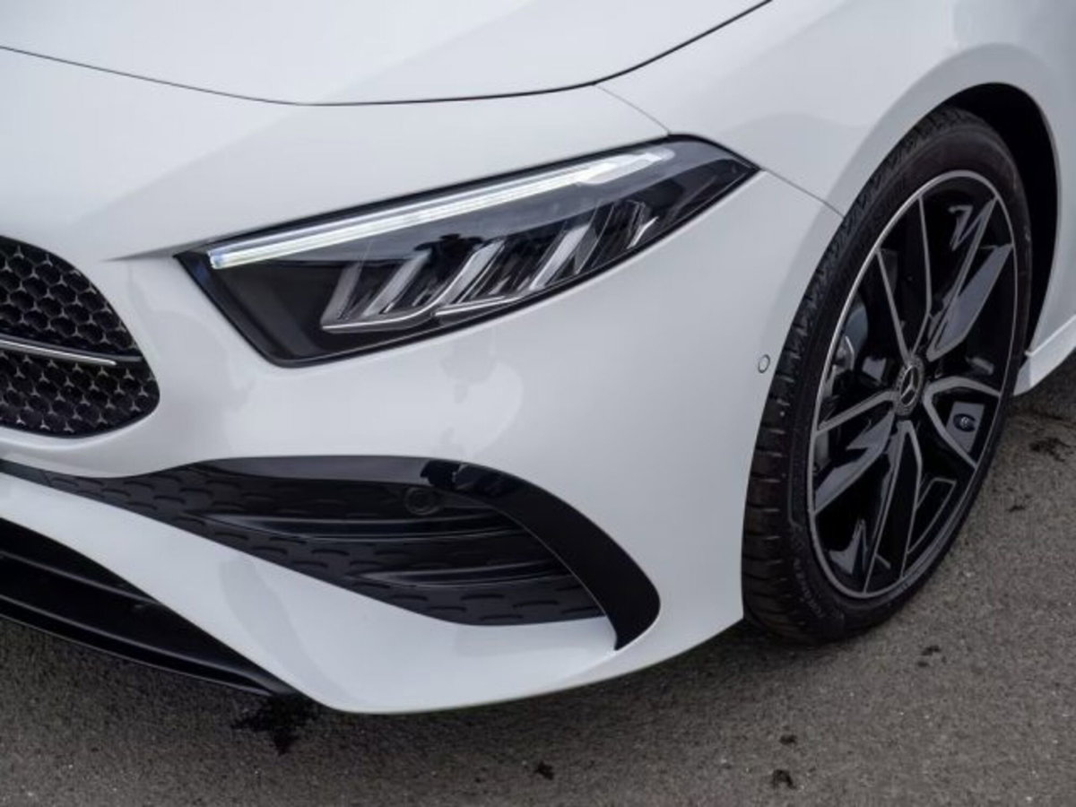 Mercedes-Benz Classe A 180 d AMG Line Premium Plus auto (3)