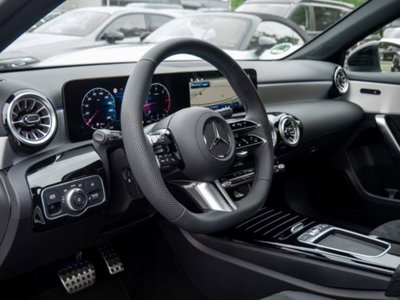 Mercedes-Benz Classe A 180 d AMG Line Premium Plus auto (6)