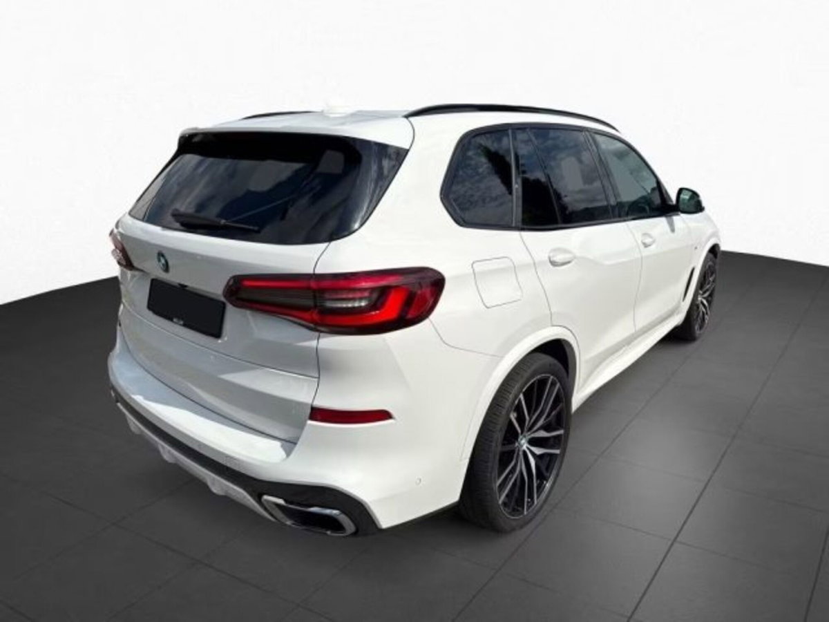 BMW X5 xDrive40d 48V Msport (2)