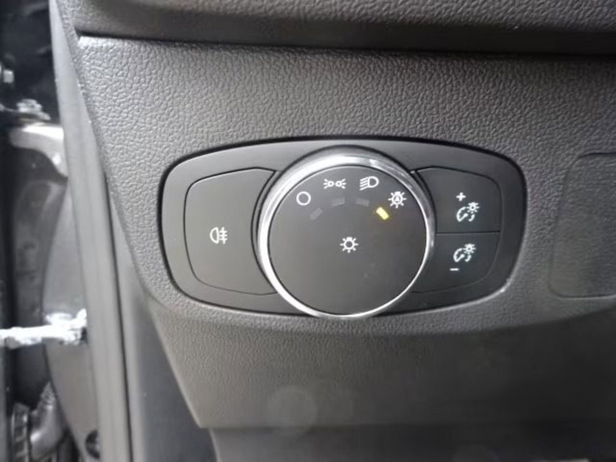 Ford Focus 2.3 EcoBoost 280 CV 5p. ST (17)