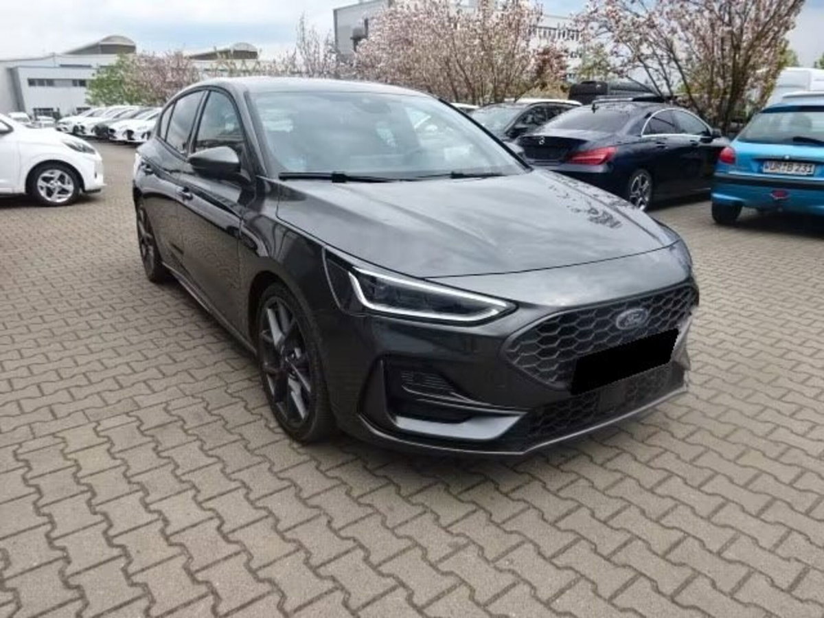 Ford Focus 2.3 EcoBoost 280 CV 5p. ST (6)